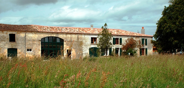 - Au coeur du Marais Poitevin - - Au coeur du Marais Poitevin -